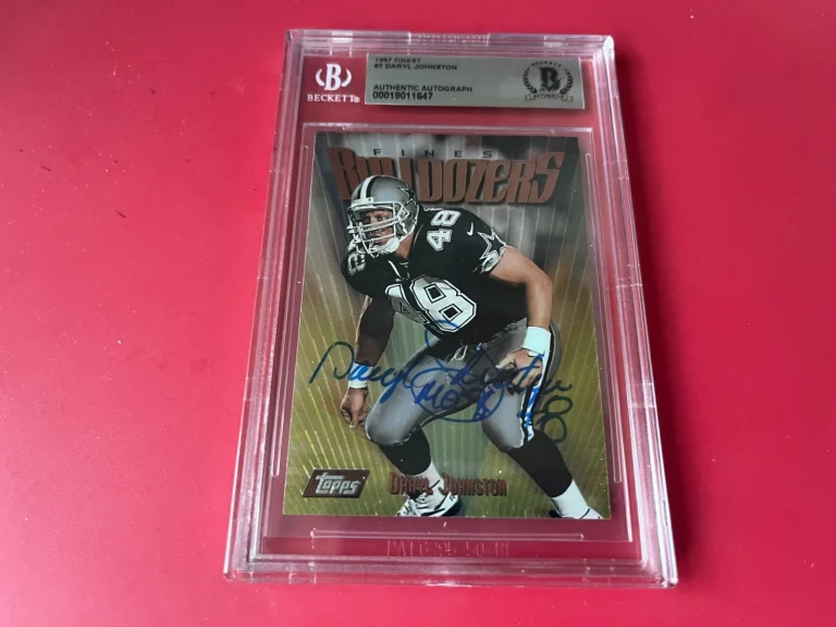 Daryl Johnston Cowboys 1997 Topps Finest Card Signed Auto Beckett BAS Slabbed