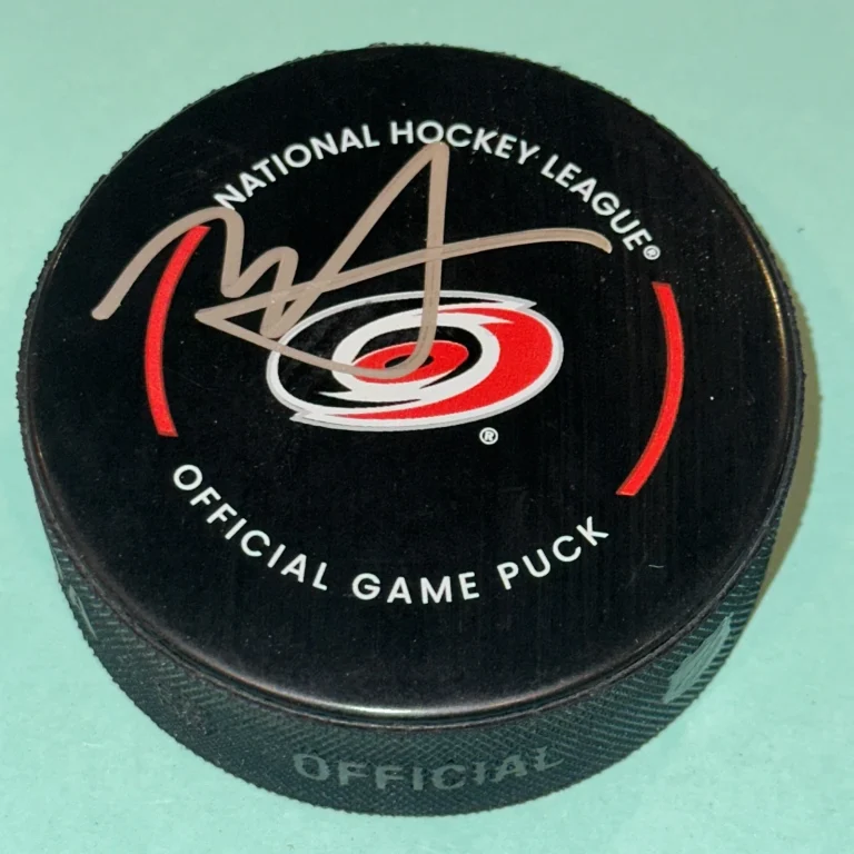 ROD BRIND'AMOUR Signed Carolina HURRICANES Official GAME Puck Beckett (BAS)
