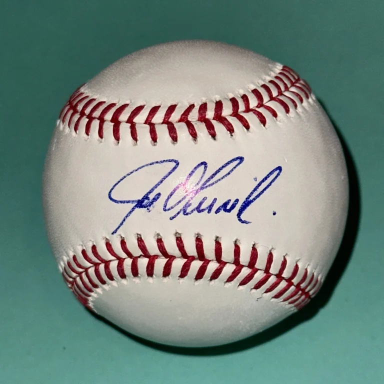 JOE GIRARDI (New York YANKEES) Signed Official MLB Baseball Beckett (BAS)