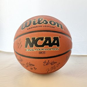 UConn Huskies 2025 - 2026 team signed NCAA Basketball Ball Dan Hurley, Solo Ball