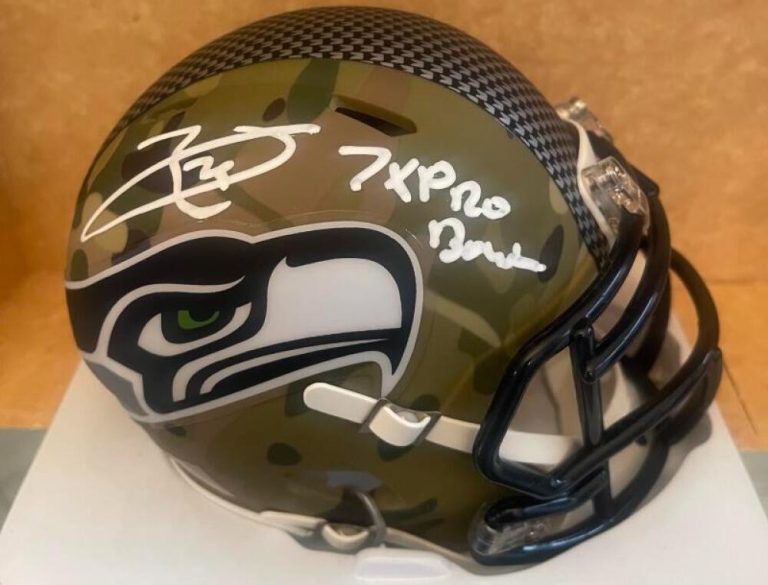 EARL THOMAS SEATTLE SEAHAWKS 7X PRO BOWL SIGNED CAMO MINI HELMET BECKETT