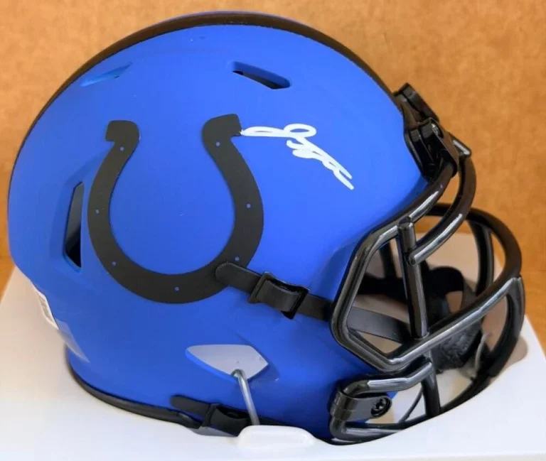 JONATHAN TAYLOR INDIANAPOLIS COLTS SIGNED AUTPGRAPHED RAVE MINI HELMET BECKETT