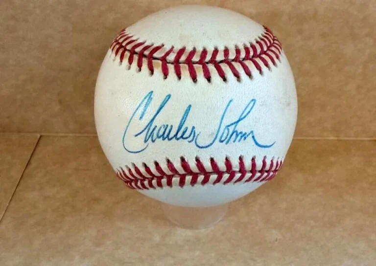 CHARLES JOHNSON ROCKIES/MARLINS SIGNED N.L. BASEBALL BECKETT AUTH