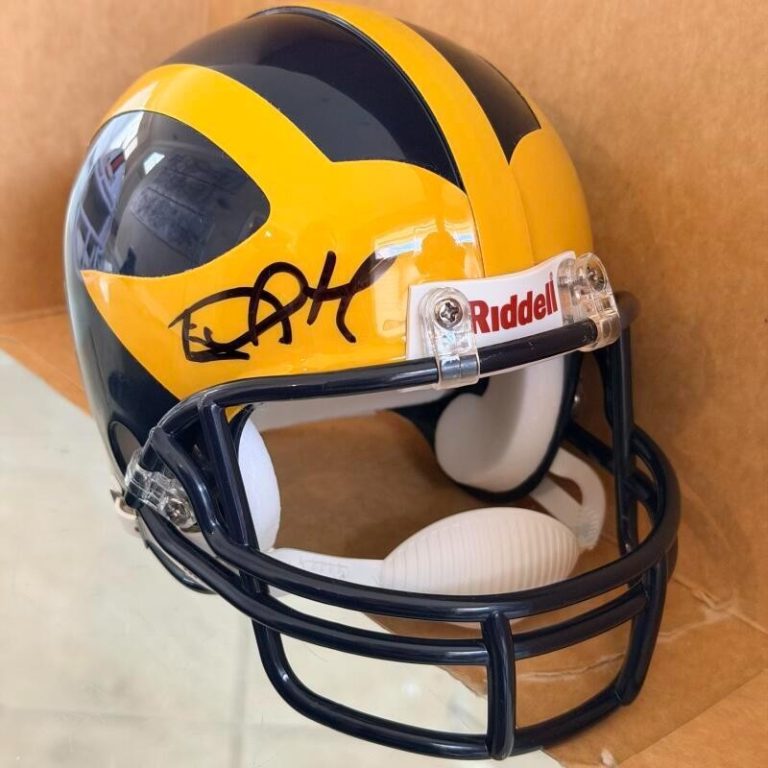 DESMOND HOWARD MICHIGAN SIGNED MINI HELMET BECKETT AUTHENTICATED