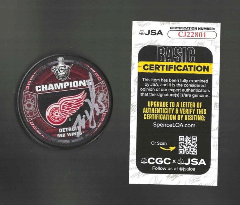 Jimmy Howard Signed Detroit Red Wings 2008 Stanley Cup Champions Puck JSA COA