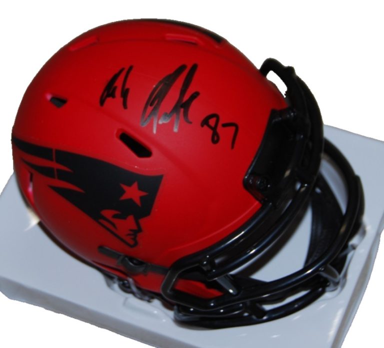 ROB GRONKOWSKI signed NEW ENGLAND PATRIOTS mini football helmet BECKETT BV10320