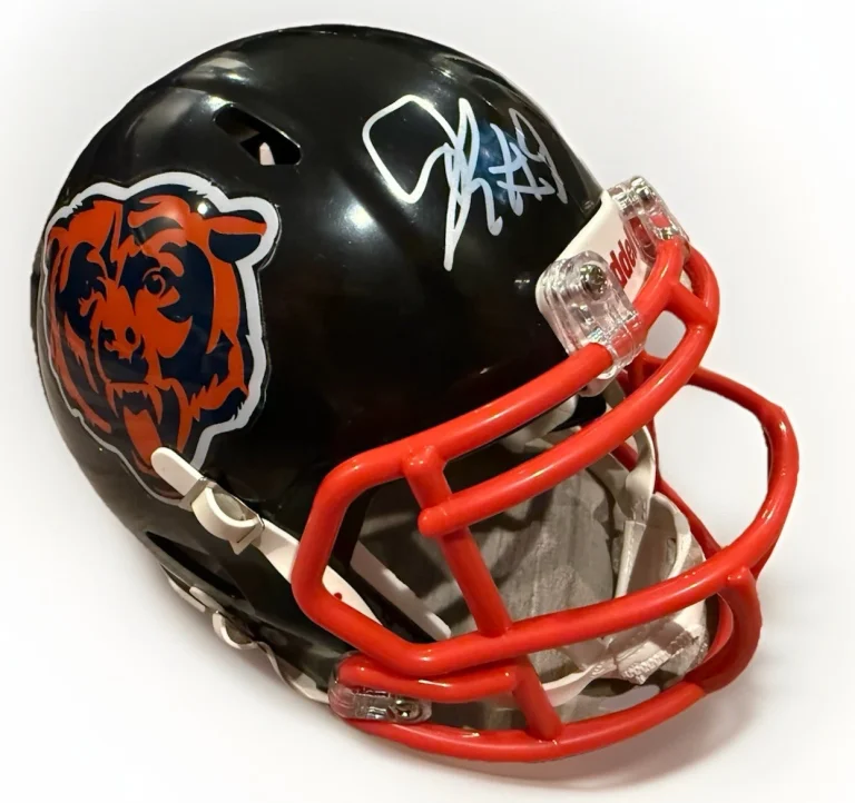 JAQUAN BRISKER signed (CHICAGO BEARS) mini football helmet BECKETT BAS BT56198