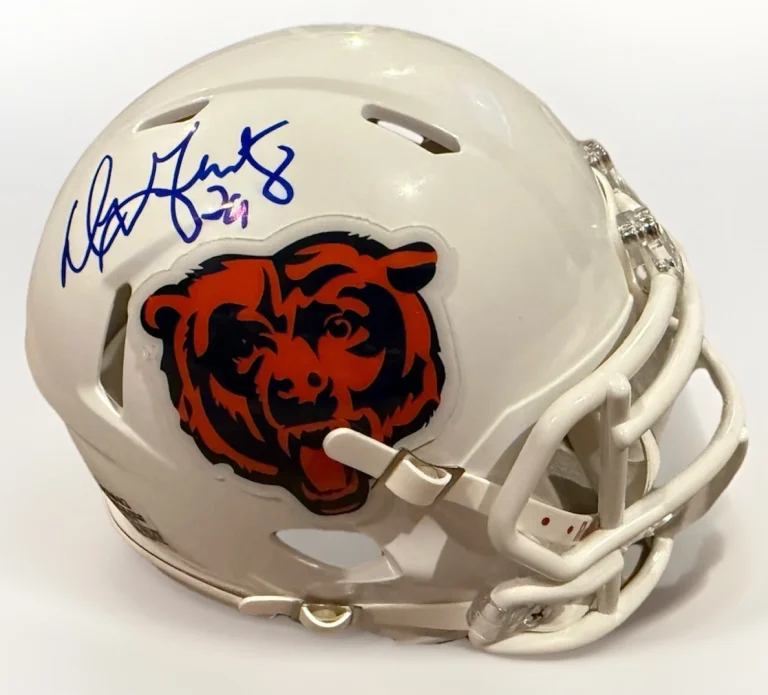 DENNIS GENTRY signed (CHICAGO BEARS) mini football helmet BECKETT BAS BU41246