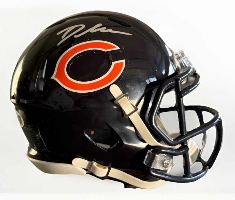 DEANDRE SWIFT signed (CHICAGO BEARS) mini football helmet JSA Witness WC292902