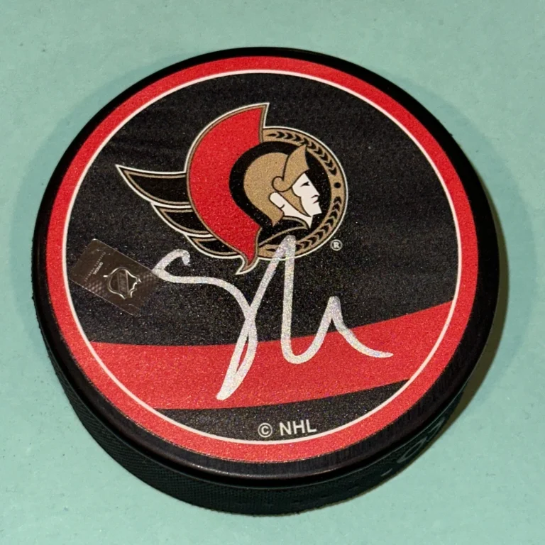 TIM STUTZLE Signed Ottawa SENATORS REVERSE RETRO Puck Beckett (BAS)