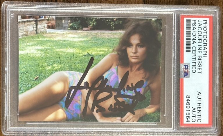 JACQUELINE BISSET SIGNED PHOTOGRAPH AUTOGRAPH PSA DNA CERTIFIED BIKINI PICTURE