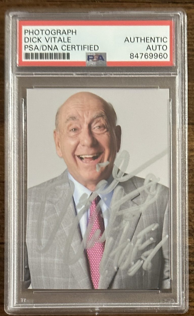 NCAA ANNOUNCER DICK VITALE ESPN SIGNED PHOTOGRAPH PSA DNA AUTOGRAPH PICTURE HOF