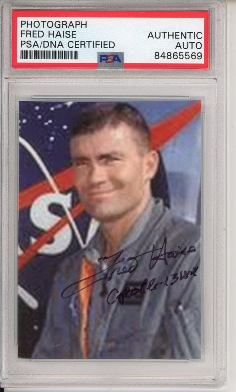 FRED HAISE APOLLO 13 ASTRONAUT SIGNED PHOTOGRAPH PSA DNA COA AUTOGRAPHED NASA