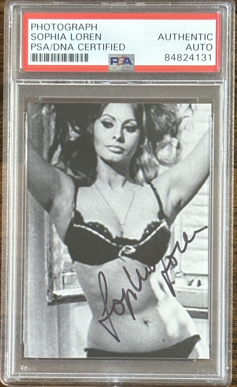 SOPHIA LOREN AUTOGRAPH PICTURE PSA DNA CERTIFIED SIGNED SEXY LINGERIE PHOTOGRAPH