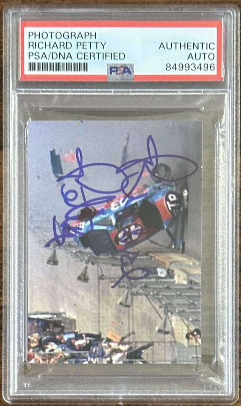 RICHARD PETTY NASCAR WRECK SIGNED PHOTOGRAPH AUTOGRAPH PSA DNA CERTIFIED PICTURE