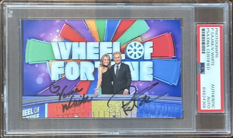 PAT SAJAK & VANNA WHITE WHEEL OF FORTUNE SIGNED PHOTOGRAPH PSA DNA COA AUTOGRAPH