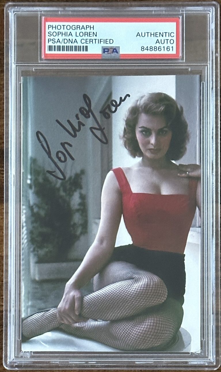 SOPHIA LOREN IN SEXY DRESS AUTOGRAPHED PSA DNA COA SIGNED SUPERMODEL PHOTOGRAPH