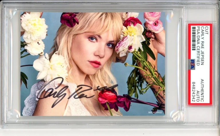 Carly Rae Jepsen Loneliest Time Signed SEXY HOT Photograph Autograph PSA DNA COA