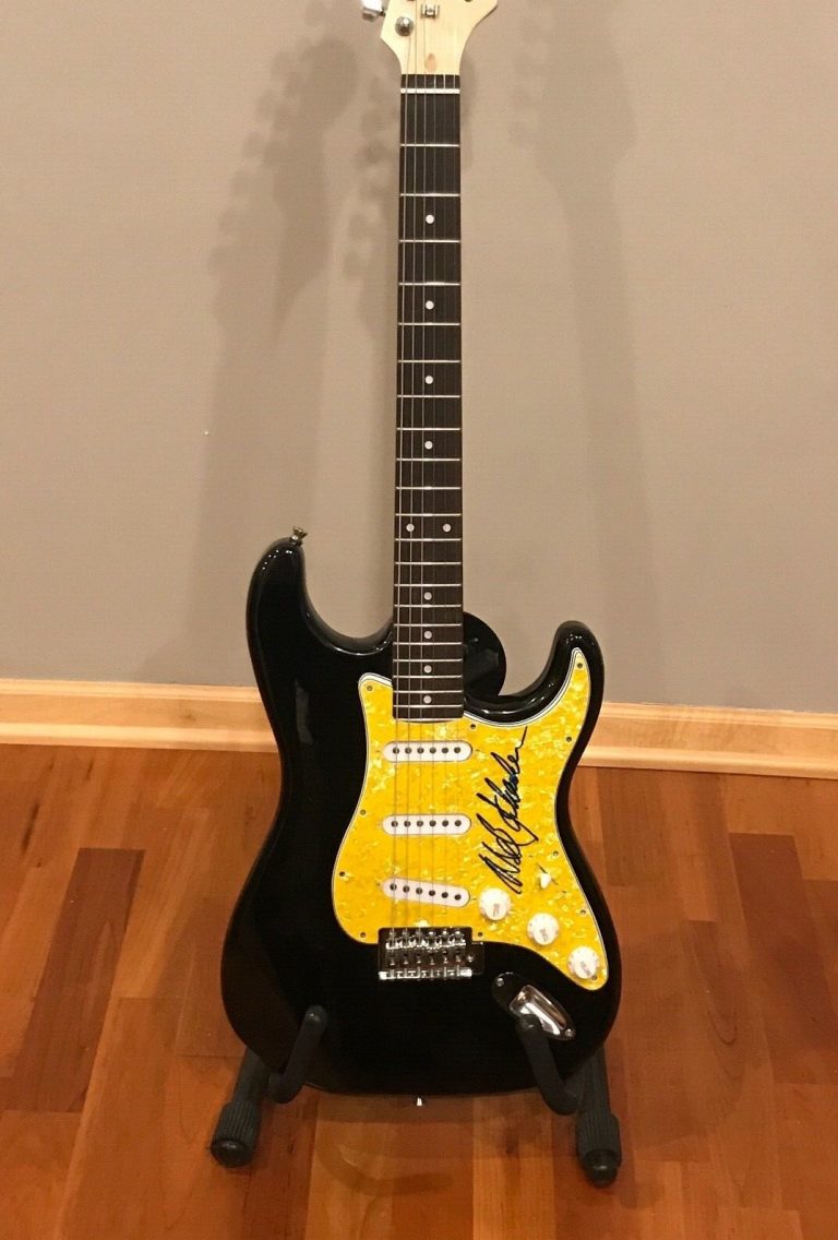 * MEL SCHACHER * signed electric guitar * GRAND FUNK RAILROAD * PROOF * 3