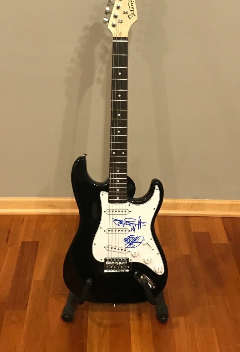 * VENOM INC. * signed electric guitar * DEMOLITION MAN & MANTAS * PROOF * 3