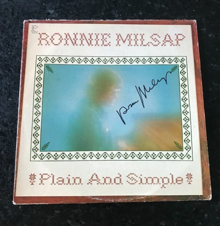 * RONNIE MILSAP * signed vinyl album * PLAIN AND SIMPLE * COA * 1