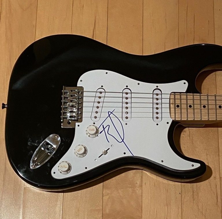 * FRED SCHNEIDER * signed electric guitar * THE B-52'S * COA * 1