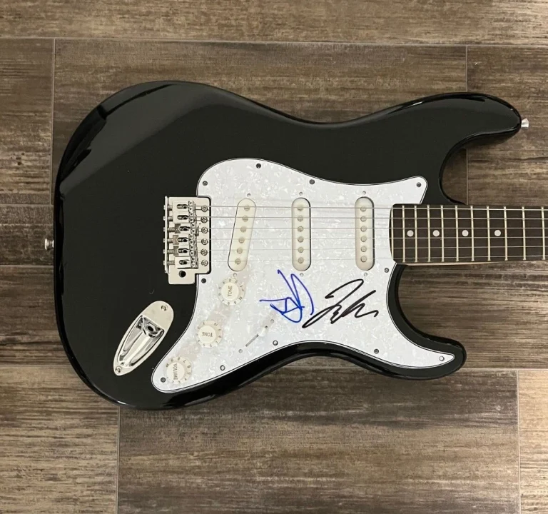 * FLORIDA GEORGIA LINE * signed electric guitar * TYLER HUBBARD BRIAN KELLEY * 3