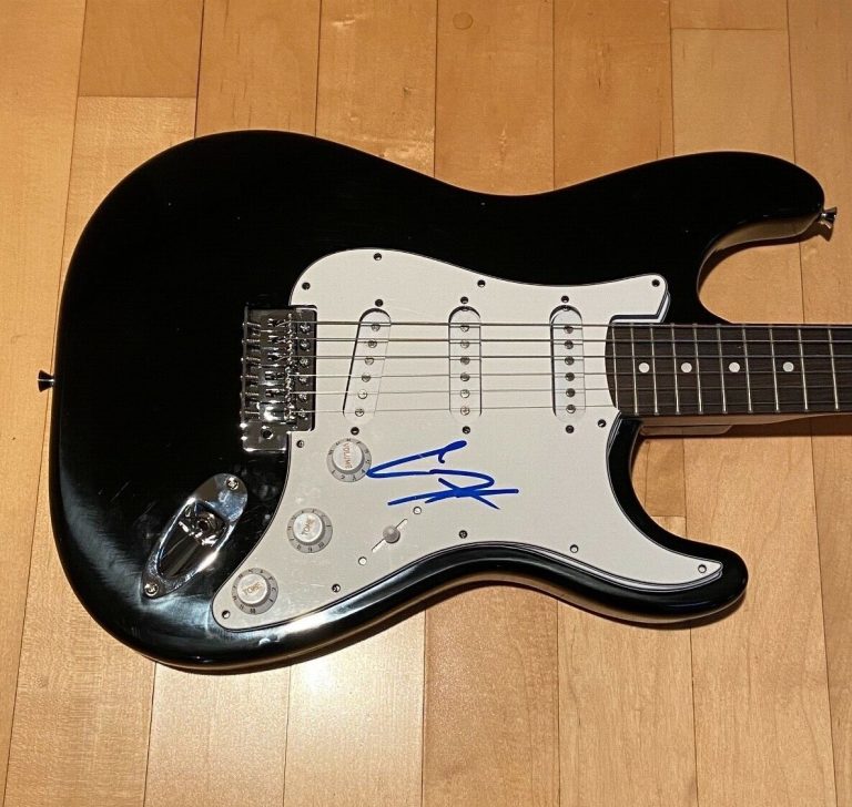 * LIL HUDDY * signed electric guitar * CHASE HUDSON * COA * 2