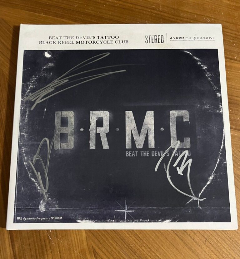 * BLACK REBEL MOTORCYCLE CLUB * signed album * BEAT THE DEVIL'S TATTOO * COA * 1