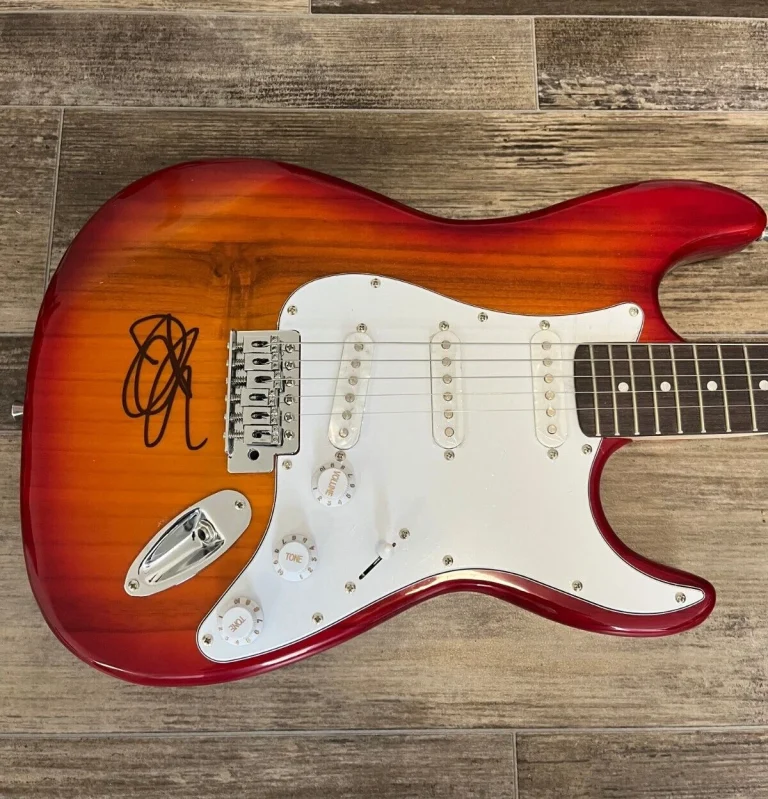 * JOHN FRUSCIANTE * signed electric guitar * RED HOT CHILI PEPPERS * 1