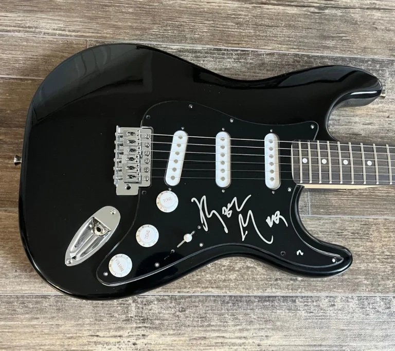 * KEVIN MORBY * signed electric guitar * BEAUTIFUL STRANGERS * 1