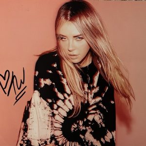 ALISON WONDERLAND SIGNED 8x10 PHOTO DJ RARE AUTOGRAPH AUTHENTIC COA