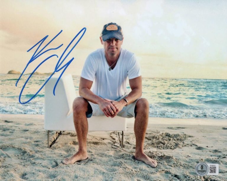 Kenny Chesney Signed Autograph 8x10 Photo - King of Country Music w/ Beckett COA