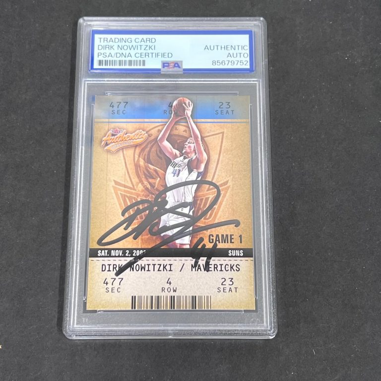 2002 Dirk Nowitzki Fleer Authentix#23 Signed Card Auto Auth Autographed
