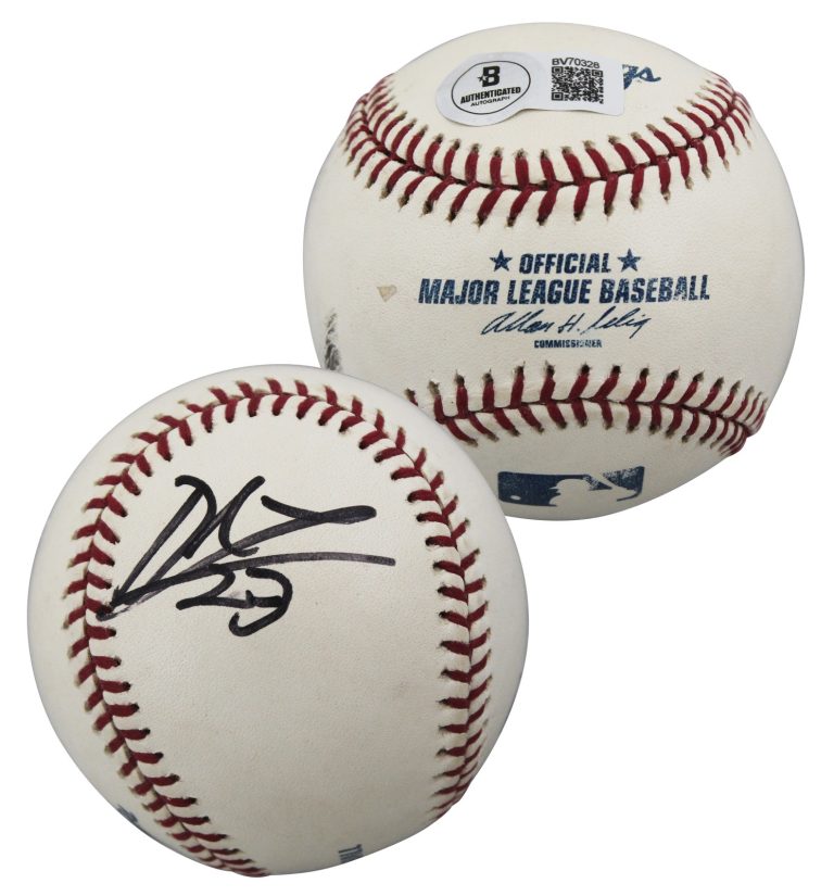 Red Sox Derek Lowe Authentic Signed Allen Selig OML Baseball BAS #BV70328
