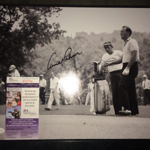 Arnold Palmer Signed/Auto 11x14 Photo The King 4x Masters Champ JSA