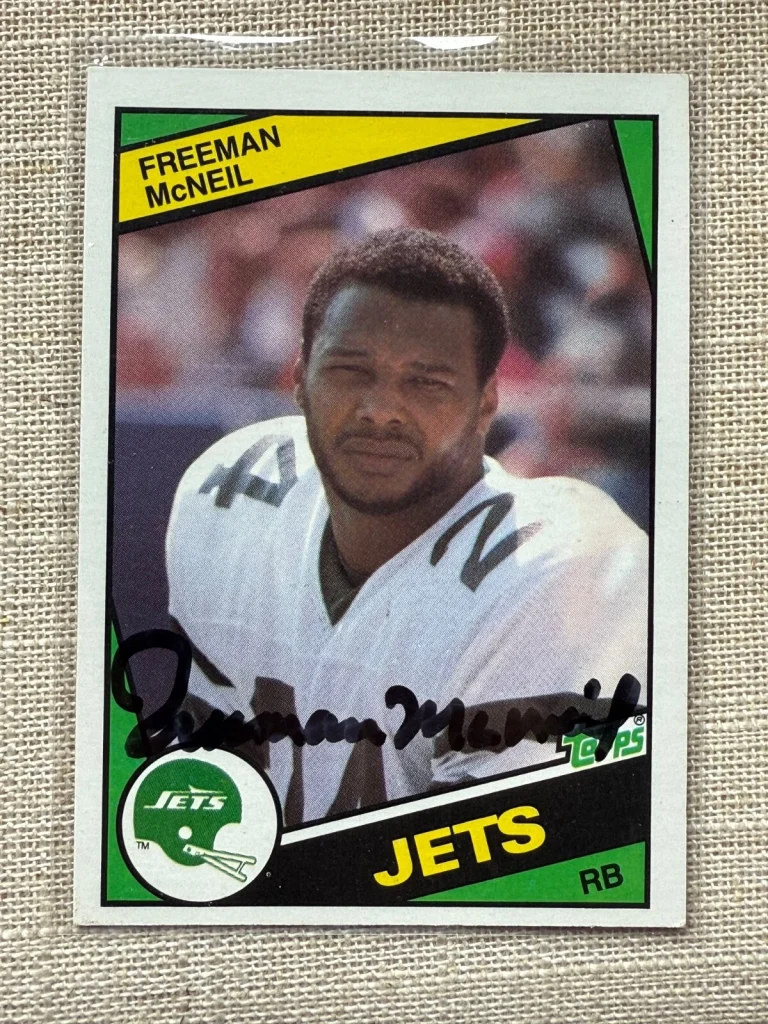1984 TOPPS FREEMAN MCNEIL SIGNED AUTOGRAPHED AUTO NY JETS CARD COLLECTIBLE MEMORABILIA