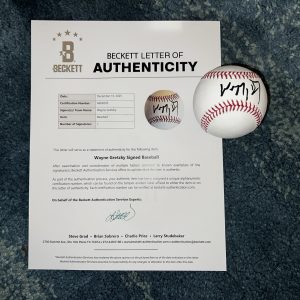 Wayne Gretzky Signed Official Major League Baseball The Great One Beckett LOA