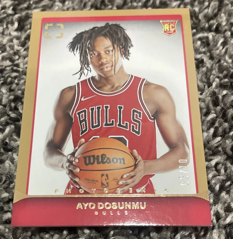 2021-22 Photogenic GOLD Ayo Dosunmu Rookie RC #135 Bulls 5/10 Ssp