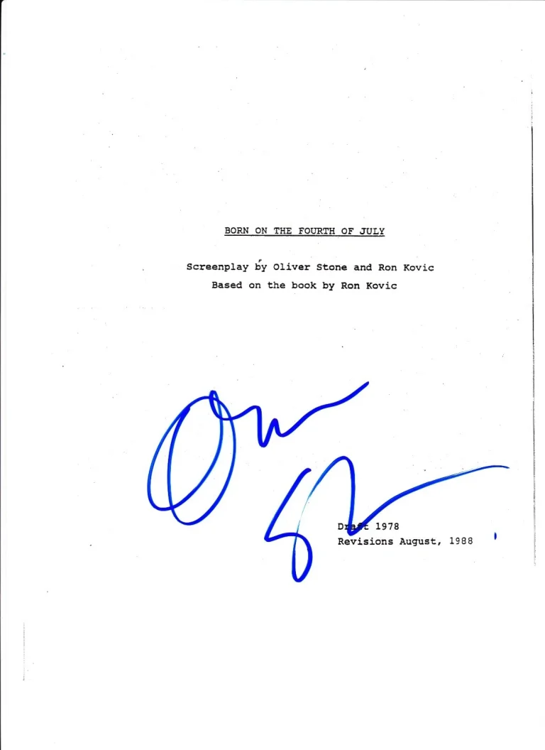 OLIVER STONE  BORN ON THE FOURTH OF JULY SIGNED SCRIPT FULL 66 PAGE EXACT PROOF