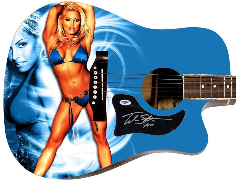 WWE Trish Stratus Signed 1/1 Custom Graphics Photo WWF Guitar PSA