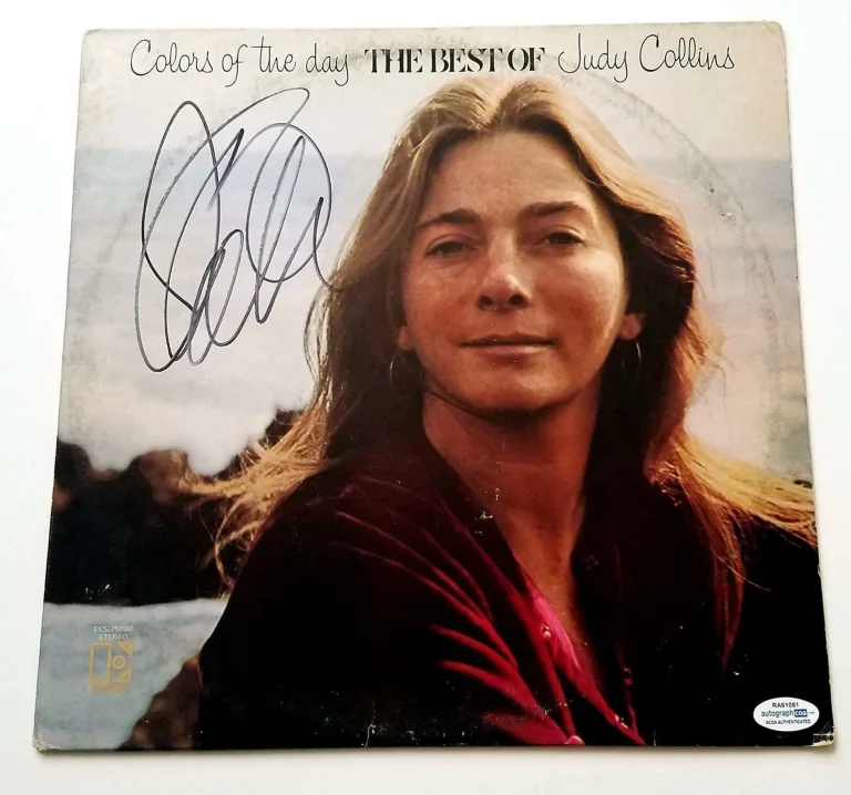 Judy Collins Autographed Colors Of The Day Best Of Album Cover LP ACOA