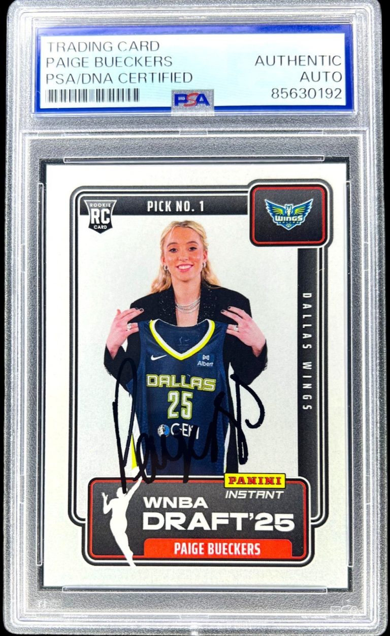 Paige Bueckers Signed 2025-26 Panini Instant RC Draft Night Card #DN-1 PSA/DNA