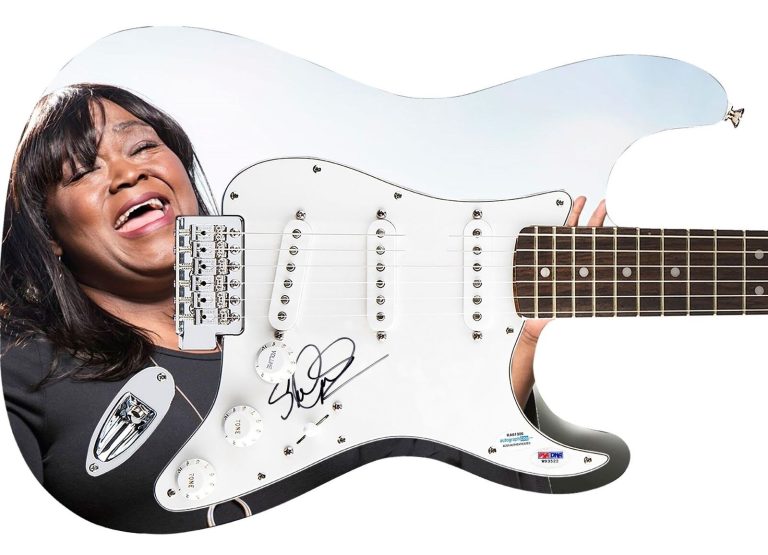 Shemekia Copeland Signed Autographed 1/1 Custom Graphics Photo Guitar PSA