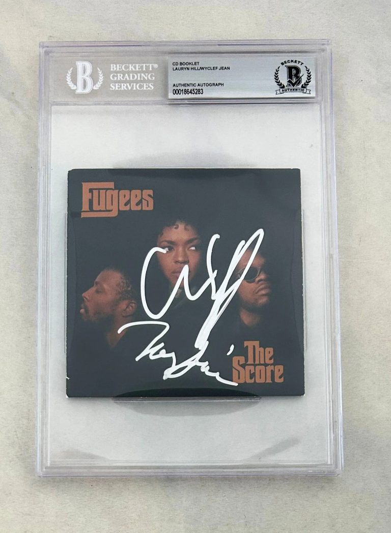 The Fugees Signed CD Cover Lauryn Hill Wyclef Jean The Score Beckett BAS COA