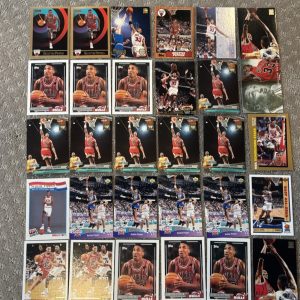 (30) Card Scottie Pippen Card Lot Chicago Bulls NBA Hall Of Fame