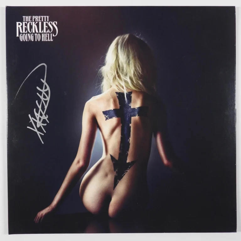 Taylor Momsen Beckett Signed Autograph Album Record Vinyl The Pretty Reckless