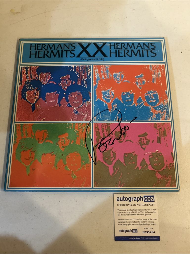 PETER NOONE SIGNED AUTOGRAPH VINYL ALBUM ACOA HERMANS HERMITS XX HITS