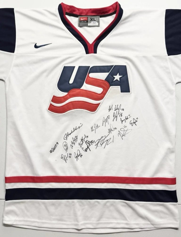 2026 USA Women’s Hockey Team Signed Jersey PSA/DNA COA 15 Autos