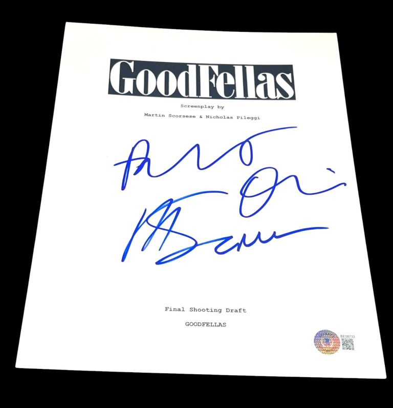 MARTIN SCORSESE ROBERT DENIRO SIGNED MOVIE SCRIPT GOODFELLAS BECKETT BAS COA X2